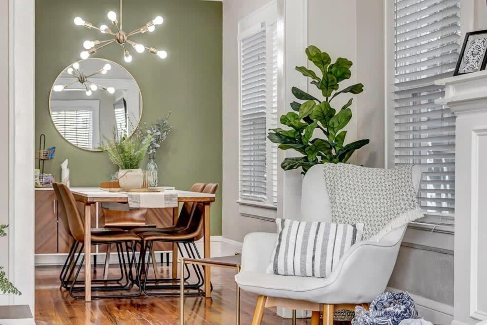 Cozy Retreat - Walkable To Bars & Restaurants Villa Jacksonville Exteriör bild